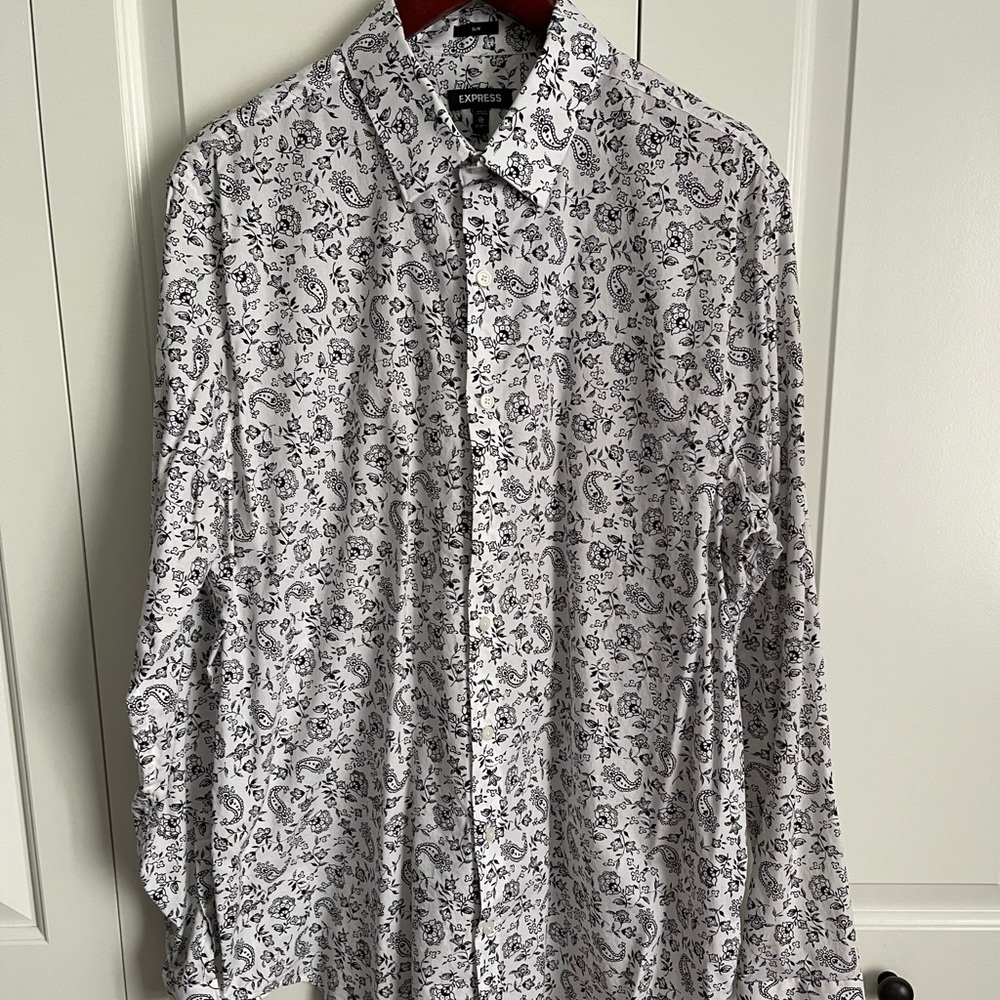 Mens XL Express button down dress shirt - business or casual! New without tags